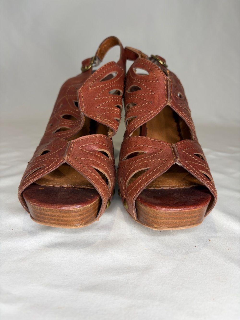 Lucky Brand Originals Brown Leather Cutout Block Heel Platform Sandals Size 8.5 - Picture 6 of 6